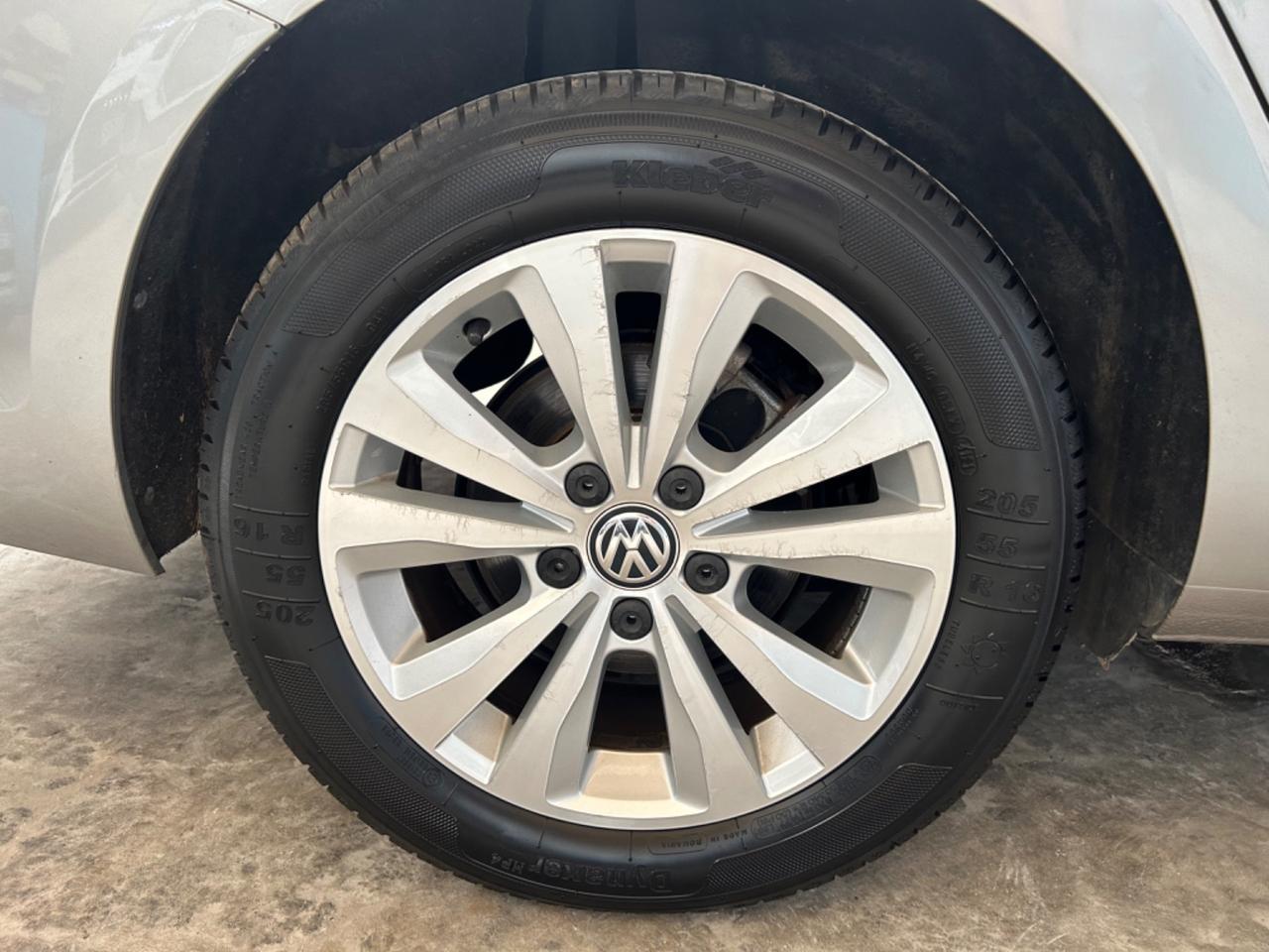 Volkswagen Golf Variant 1.6 TDI 110 CV DSG Executive BlueMotion Tech.