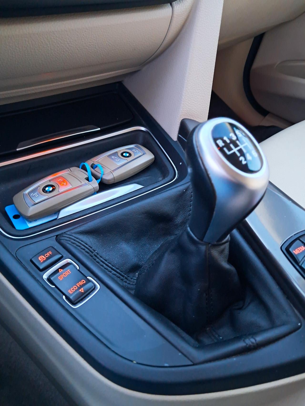 Bmw 318d 143cv Touring*Luxury*PELLE*BIXENON