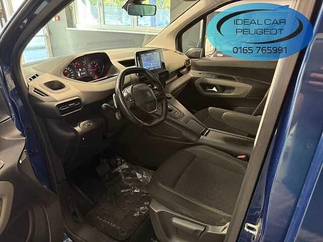 Peugeot Rifter BlueHDi 130 S&S EAT8 Active Standard