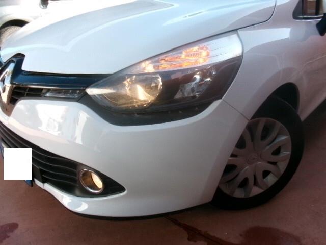 Renault Clio 1.2 75CV 5 porte Costume National