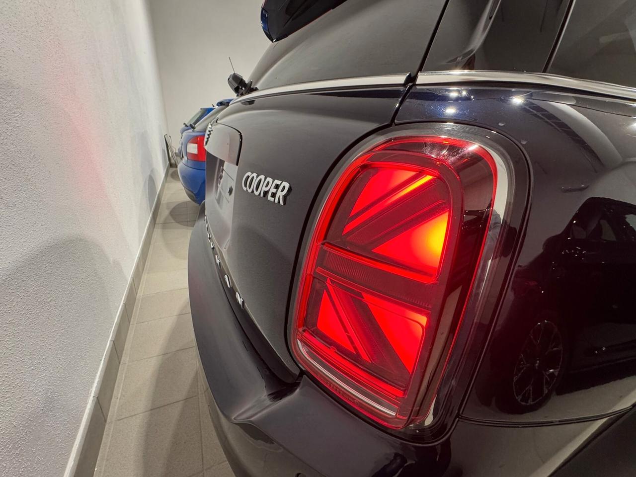 Mini Cooper Countryman 1.5 Essential