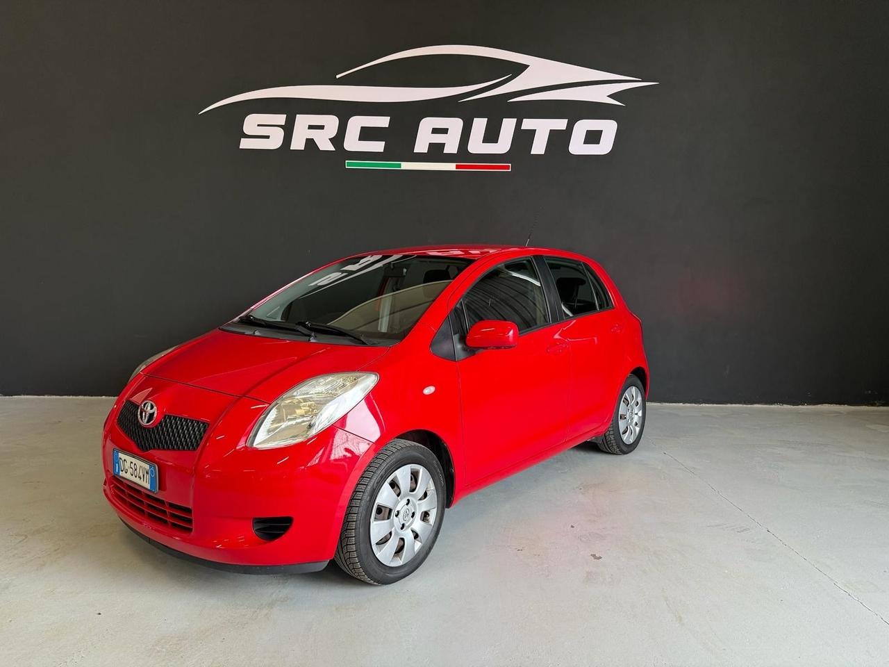 Toyota Yaris 1.0 5 porte Sol