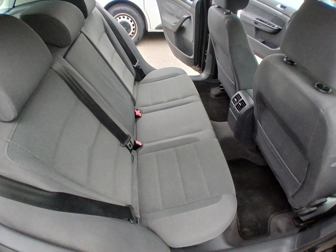 Volkswagen Golf 1.9 TDI 105CV 5P 2004