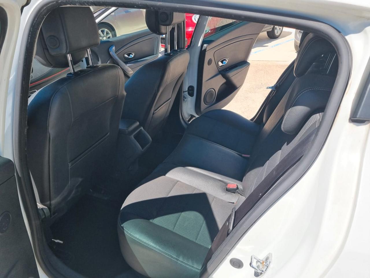 Renault Megane Mégane Coupé 1.6 dCi 130CV Start&Stop GT Line