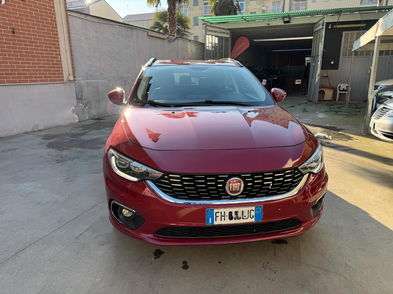 Fiat Tipo 1.6 Mjt S&S SW Lounge 120cv full optional KM. 104.000 TAGLIANDATI