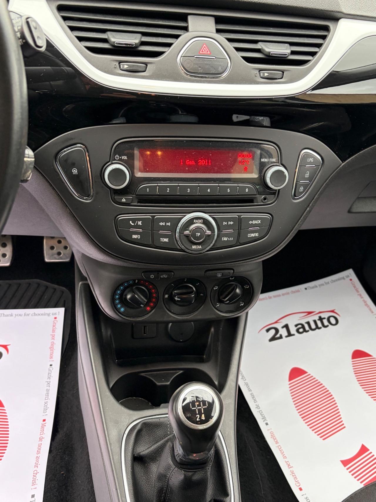 Opel Corsa 1.4 90CV GPL Tech 5 porte b-Color