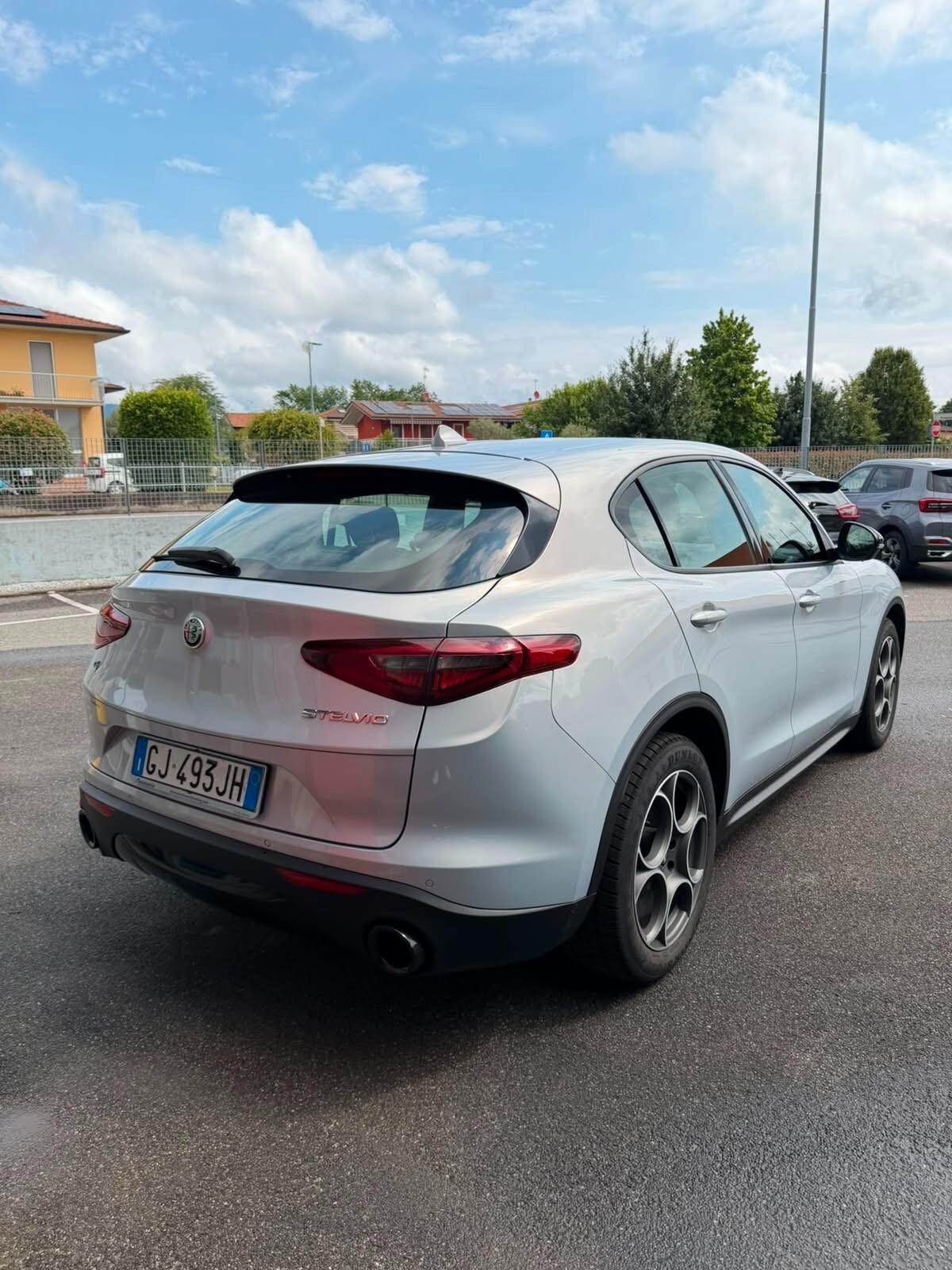 Alfa Romeo Stelvio 2.2 Turbodiesel 190 CV AT8 Q4 Business