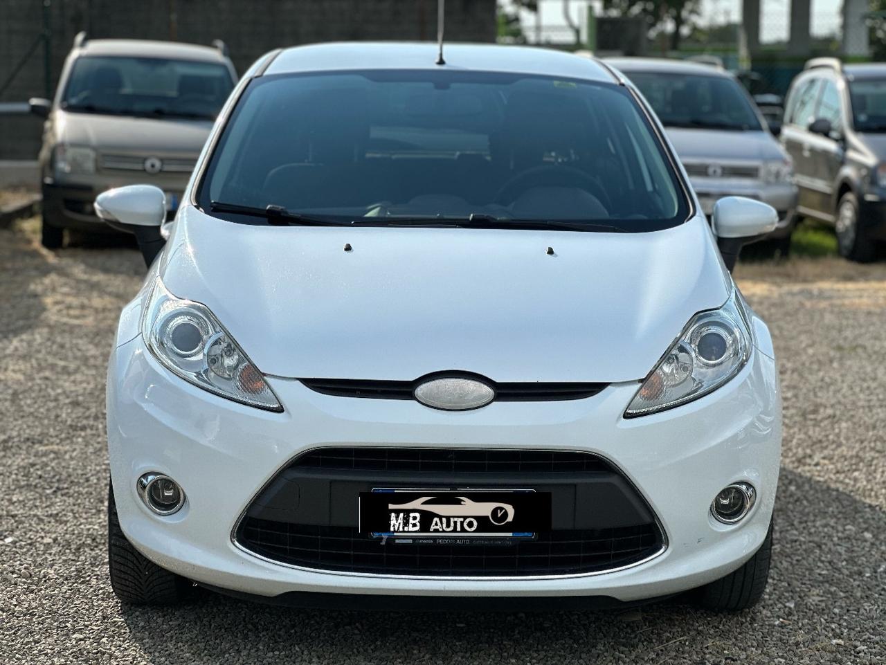 Ford Fiesta 1.4 5 porte Bz.- GPL Titanium OK NEOPATENTATI
