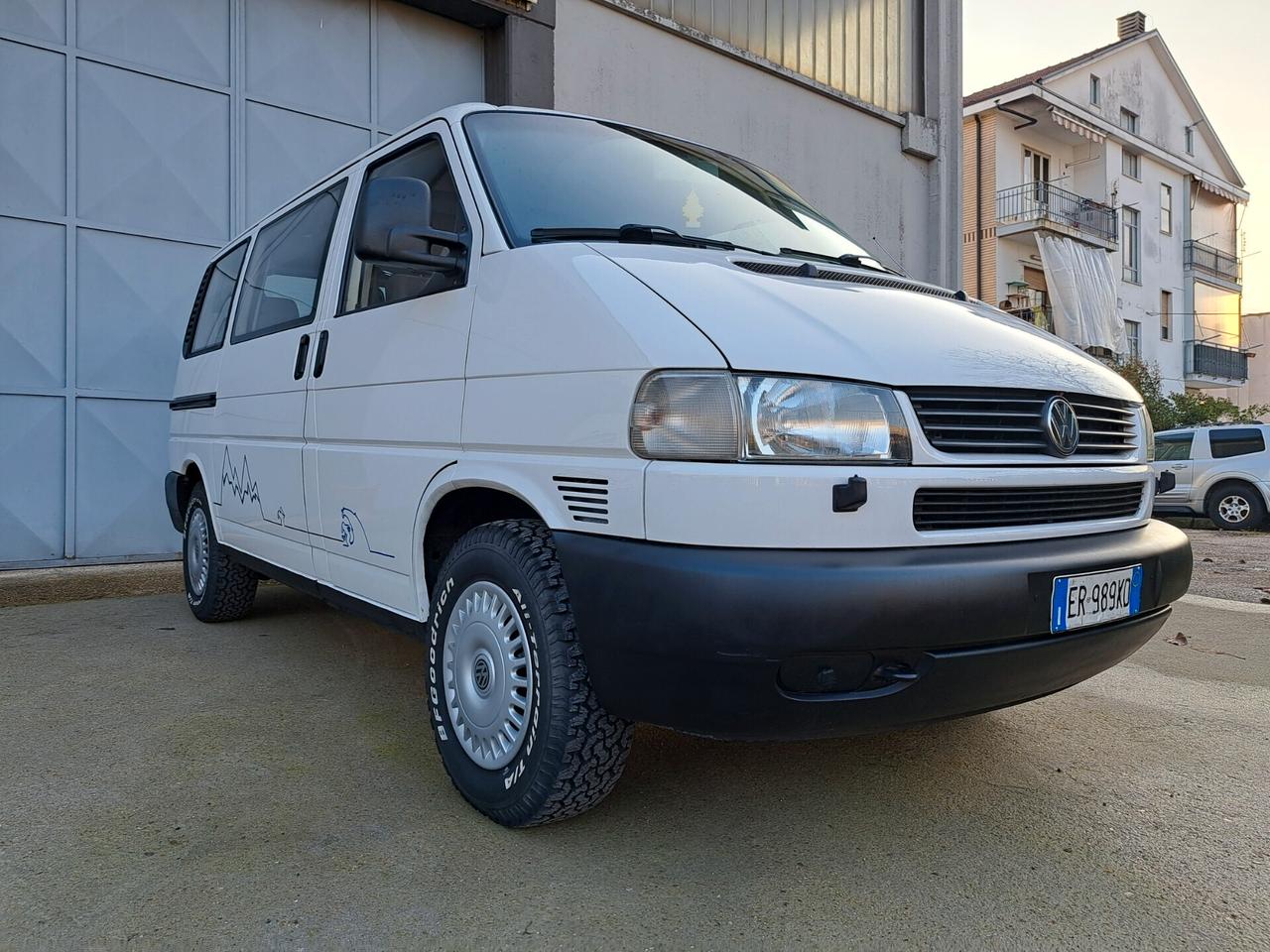 Volkswagen T4 caravelle SYNCRO 4X4