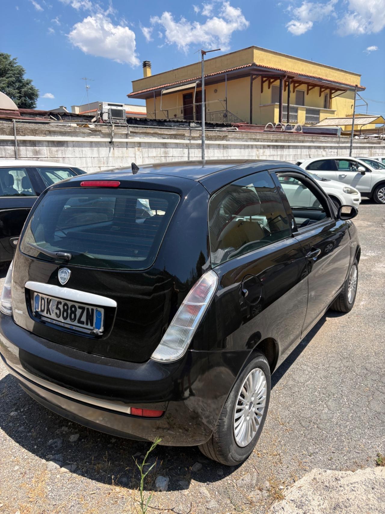 Lancia Ypsilon 1.2 Argento