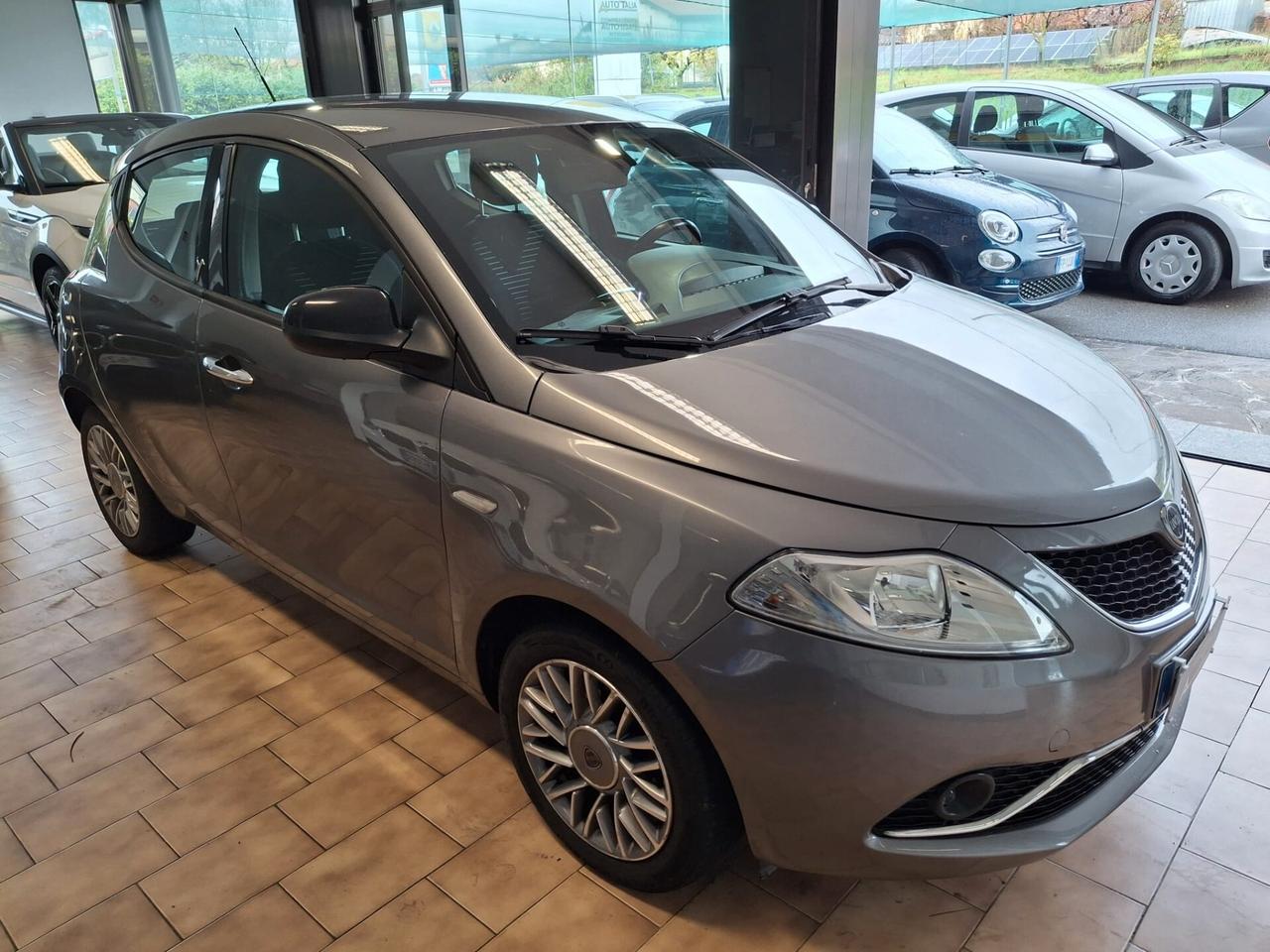 Lancia Ypsilon 1.3 mjt*NEOPATENTATI