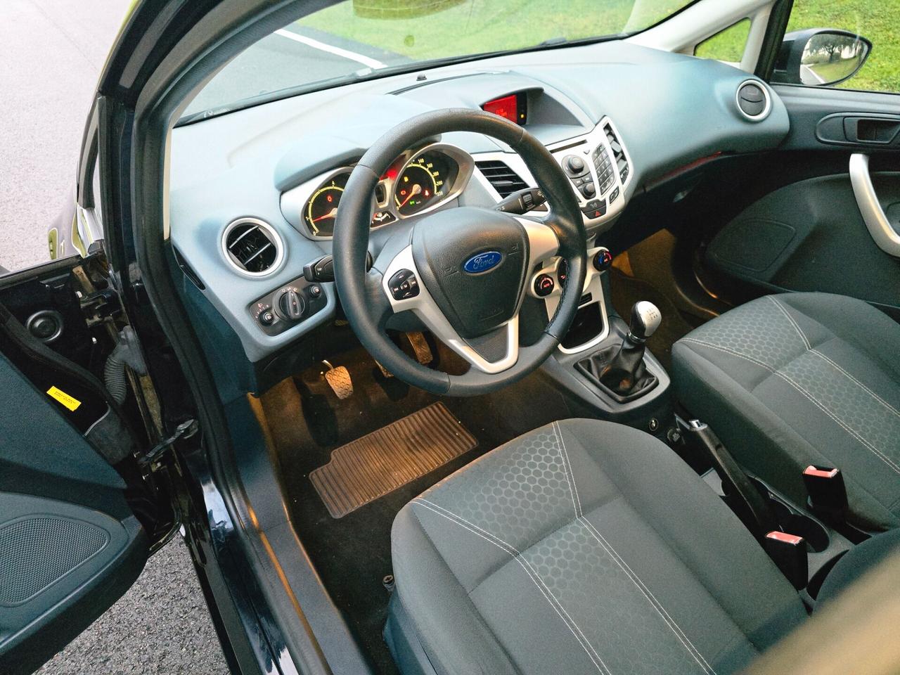 Ford Fiesta 1.4 BNZ-GPL UNICO PROPRIETARIO ANNO 12/2009