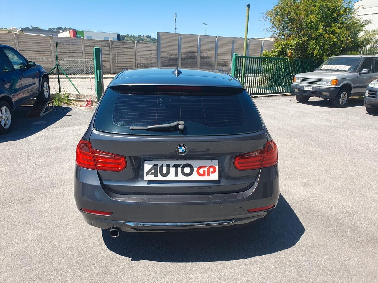 Bmw 318d 143cv touring Luxury Neop 2013