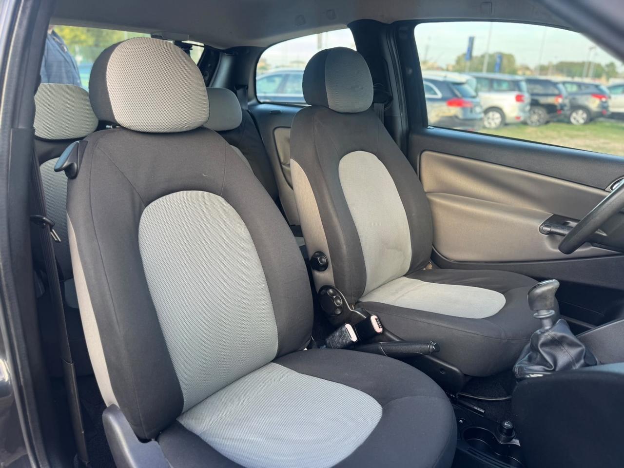 Lancia Ypsilon 1.2 Argento