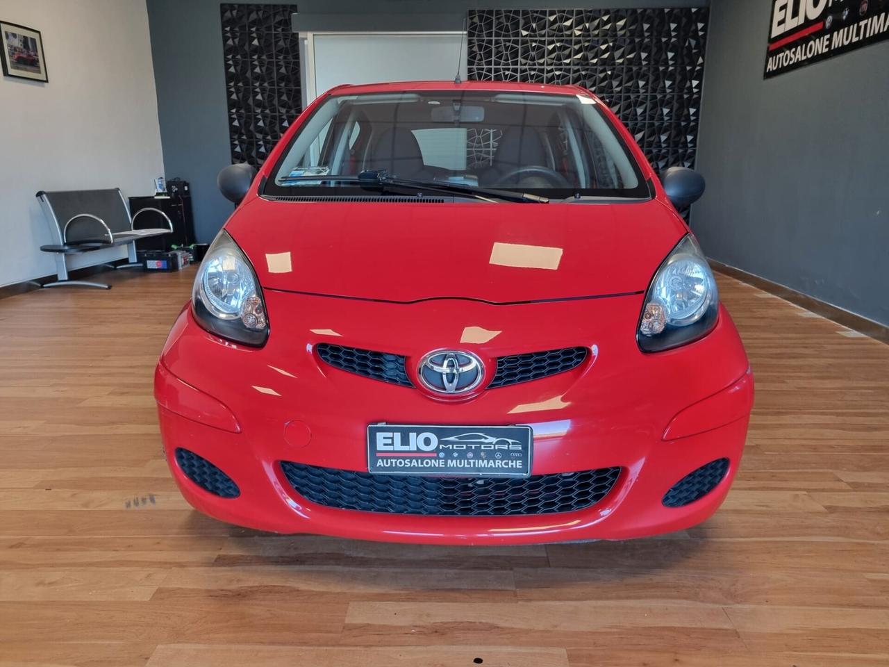Toyota Aygo 1.0 12V VVT-i 5 porte Sol Connect
