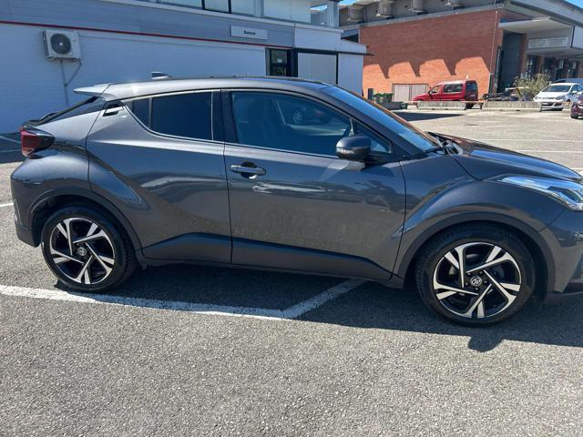 TOYOTA C-HR 1.8 Hybrid E-CVT