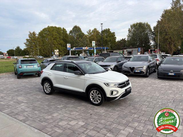 VOLKSWAGEN T-Roc 2.0 TDI RESTYLING con GANCIO TRAINO
