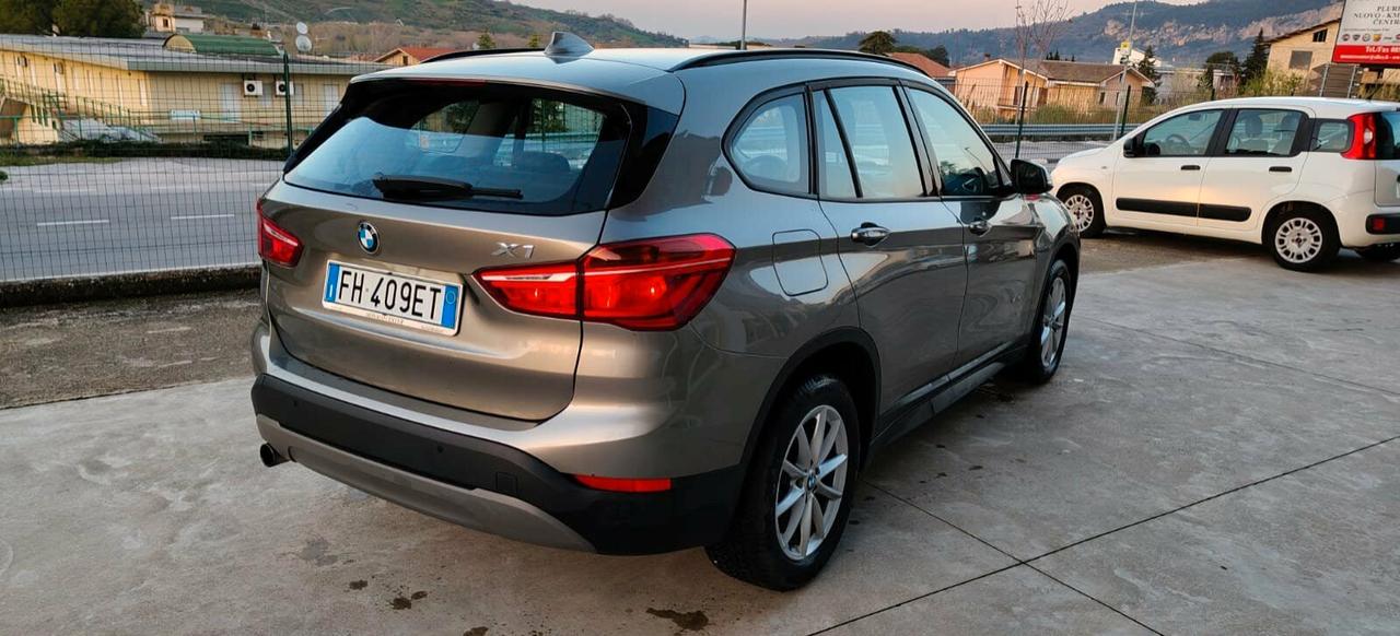 Bmw X1 sDrive18d Business