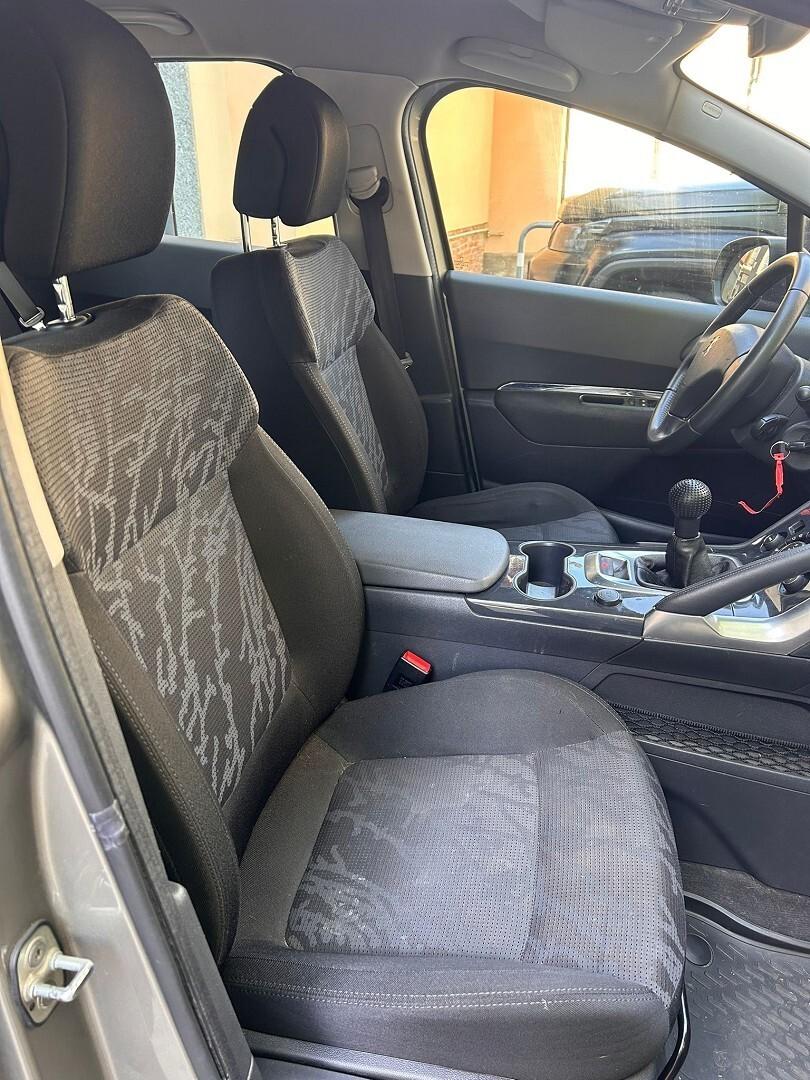 Peugeot 3008 123.000km tagliandati