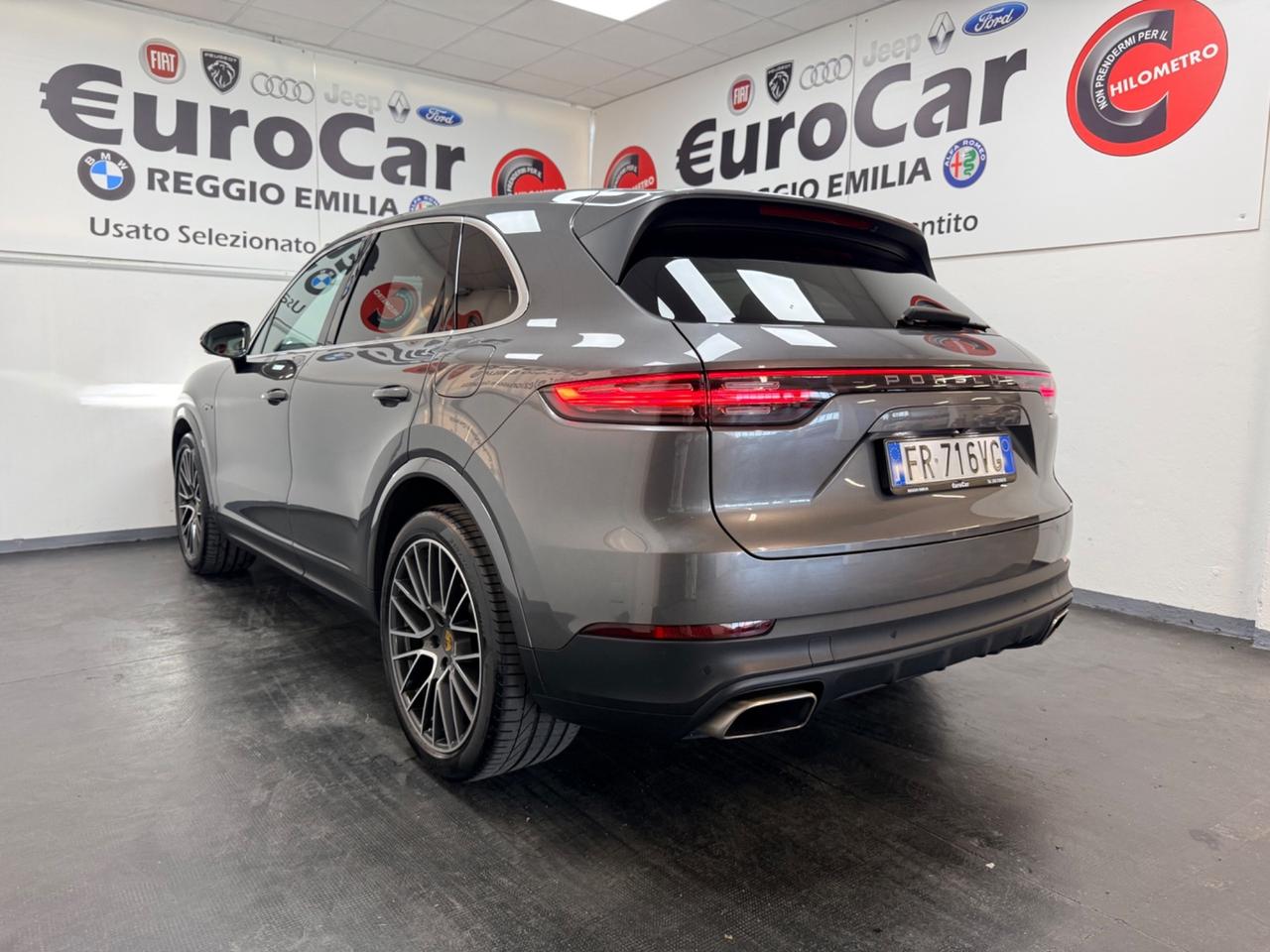 Porsche Cayenne 3.0 V6 462CV TOT E-Hybrid 07/2018 UFFICIALE