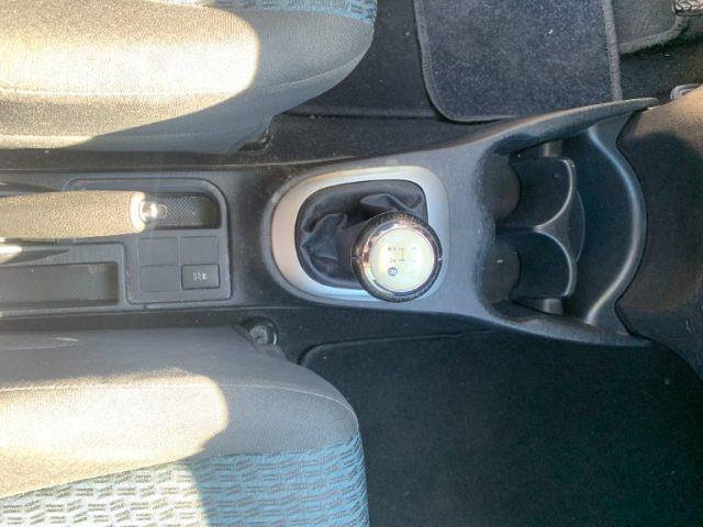 TOYOTA Yaris 1.0 3 porte Active