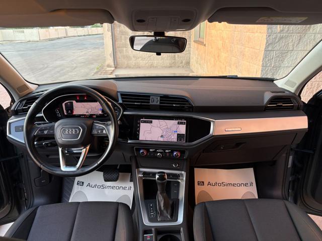 AUDI Q3 35 TDI quattro S tronic Business COCKPIT