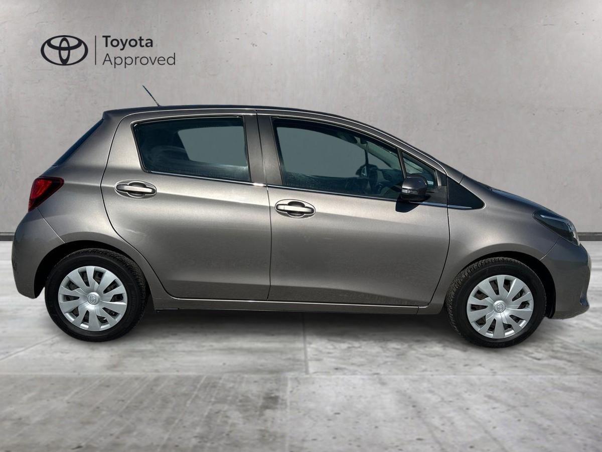 TOYOTA Yaris III 2015 - Yaris 5p 1.0 Active