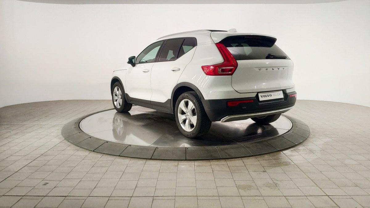 VOLVO Xc40 T2 Geartronic Momentum Pro