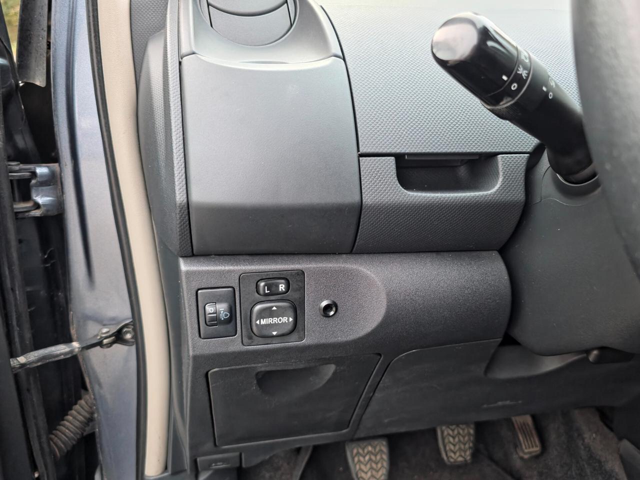 Toyota Yaris 1.0 5 porte Luxury pack 2009-E4 Manuale NEO