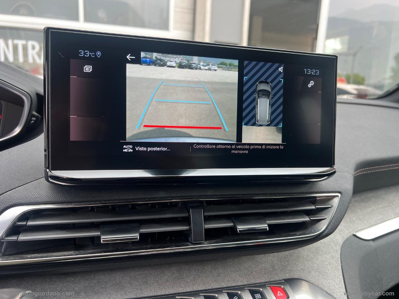 PEUGEOT 5008 BlueHDi 130 S&S EAT8 GT