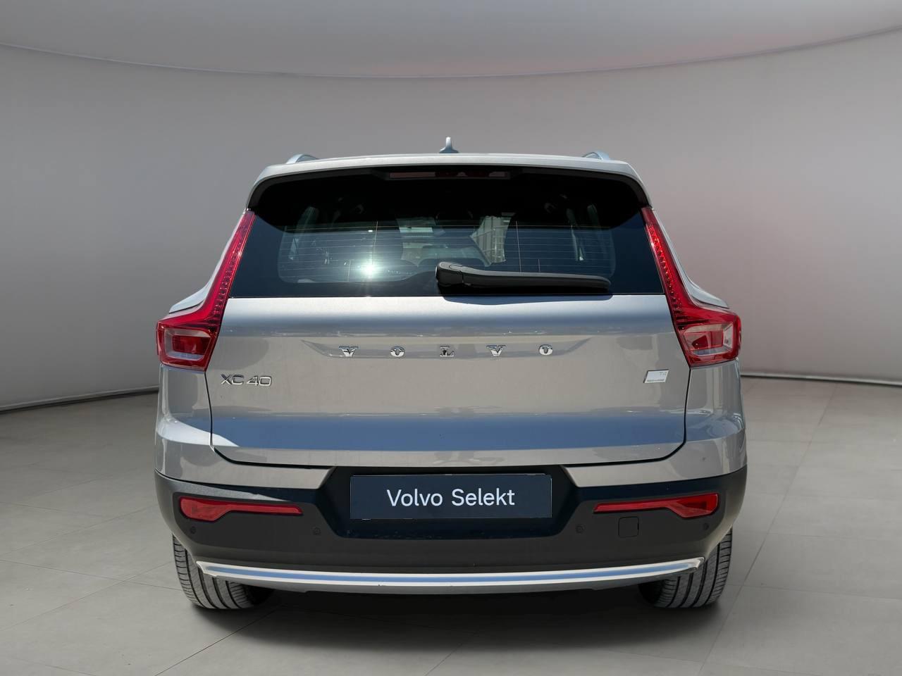 VOLVO XC40 2023 - XC40 1.5 t4 recharge phev Core auto