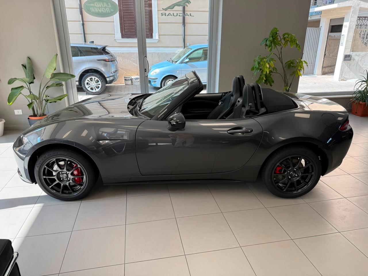 Mazda MX-5 1.5L Skyactiv-G Homura