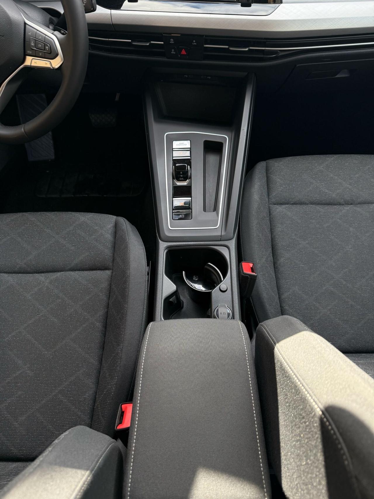 WOLKSWAGEN GOLF 1,5 CAMBIO AUTOM.