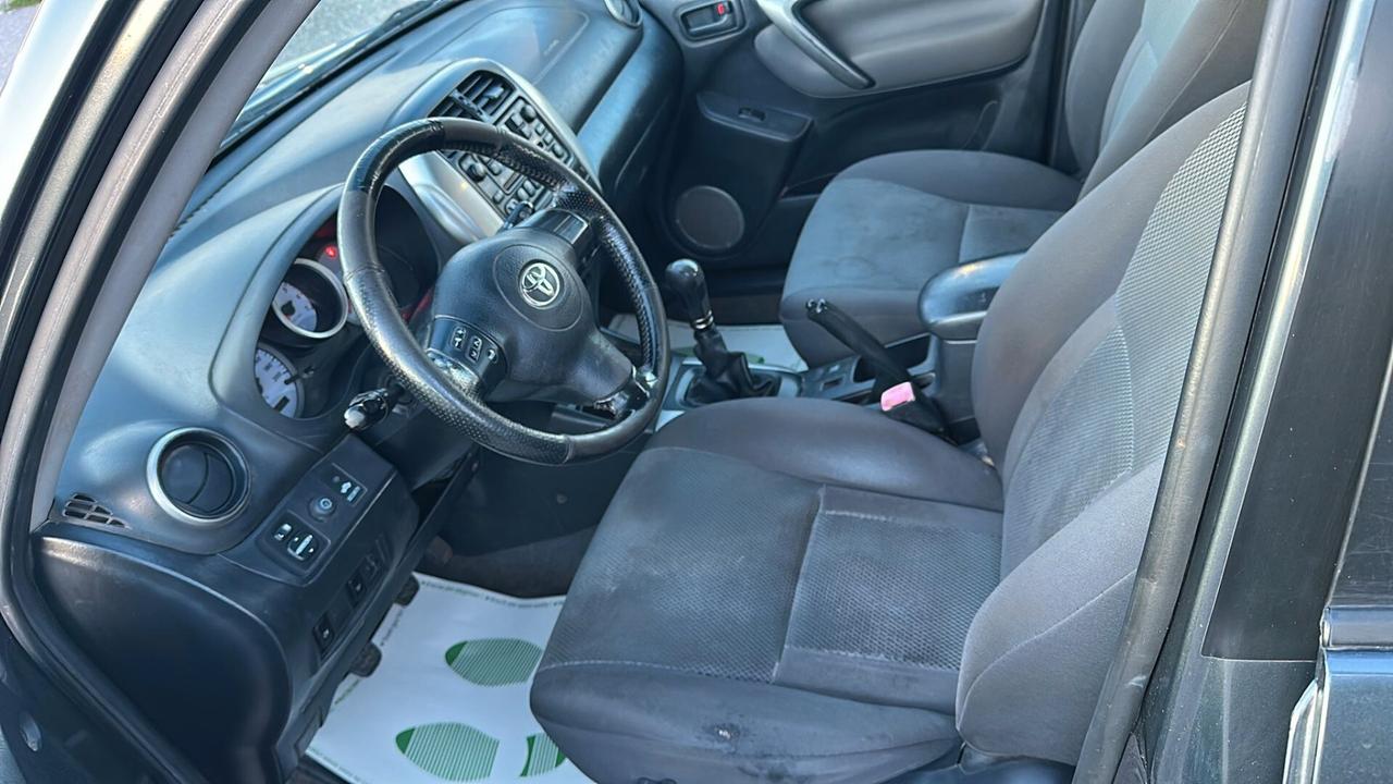 Toyota RAV 4 RAV4 2.0 Tdi D-4D cat 5 porte Sol