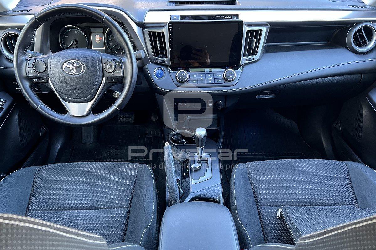 TOYOTA RAV4 2.5 Hybrid 2WD Active