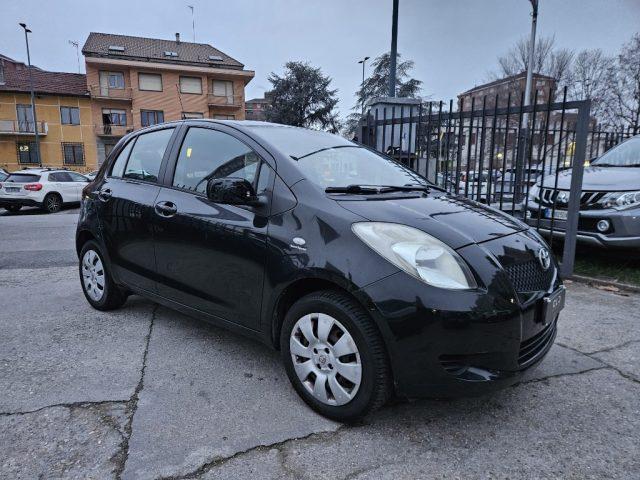 TOYOTA Yaris 1.0 5 porte Sol