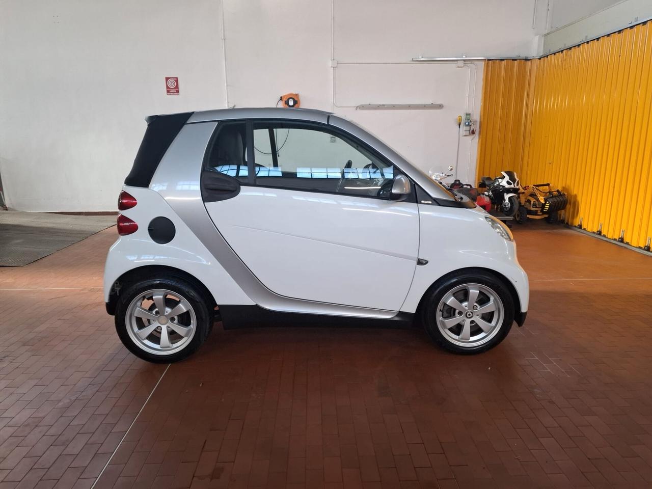 Smart ForTwo 1000 62 kW cabrio pulse