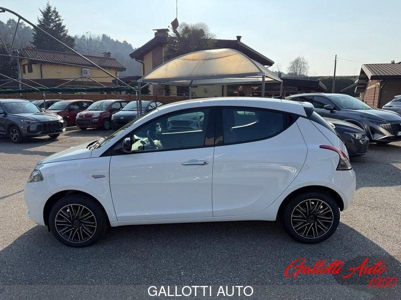 Lancia Ypsilon Ibrida ORO 1.0 70CV