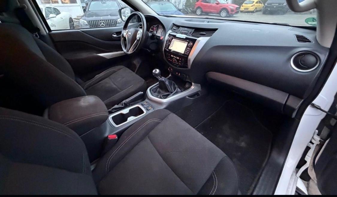 Nissan Navara 2.3 dCi 190 CV 4WD Double Cab N-Connecta