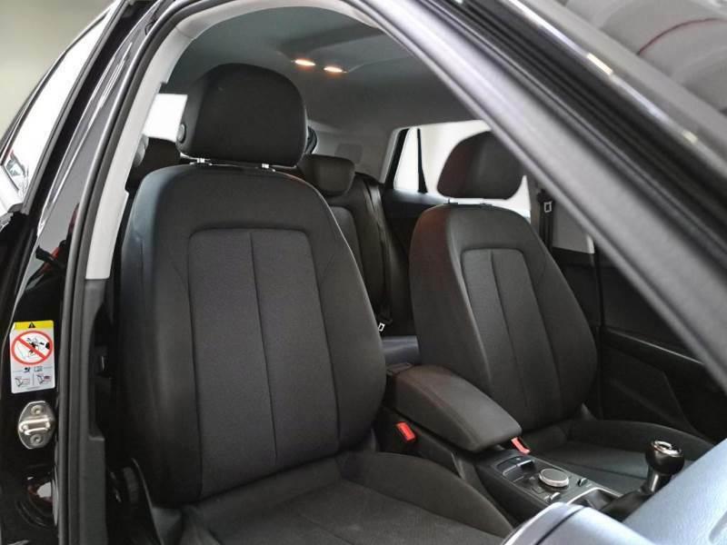AUDI Q2 1.6 30 TDI BUSINESS