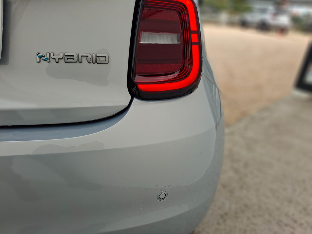 Fiat 500Hybrid, 3900€ANT. 233€MENS.