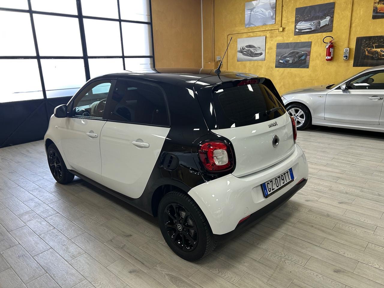 SMART FORFOUR 1.0 71 cv “LED/PDC/VETRI OSC”-2019