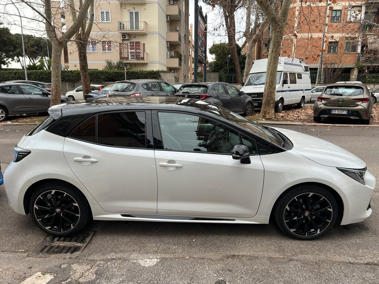 Toyota Corolla GR SPORT 1.8 Hybrid