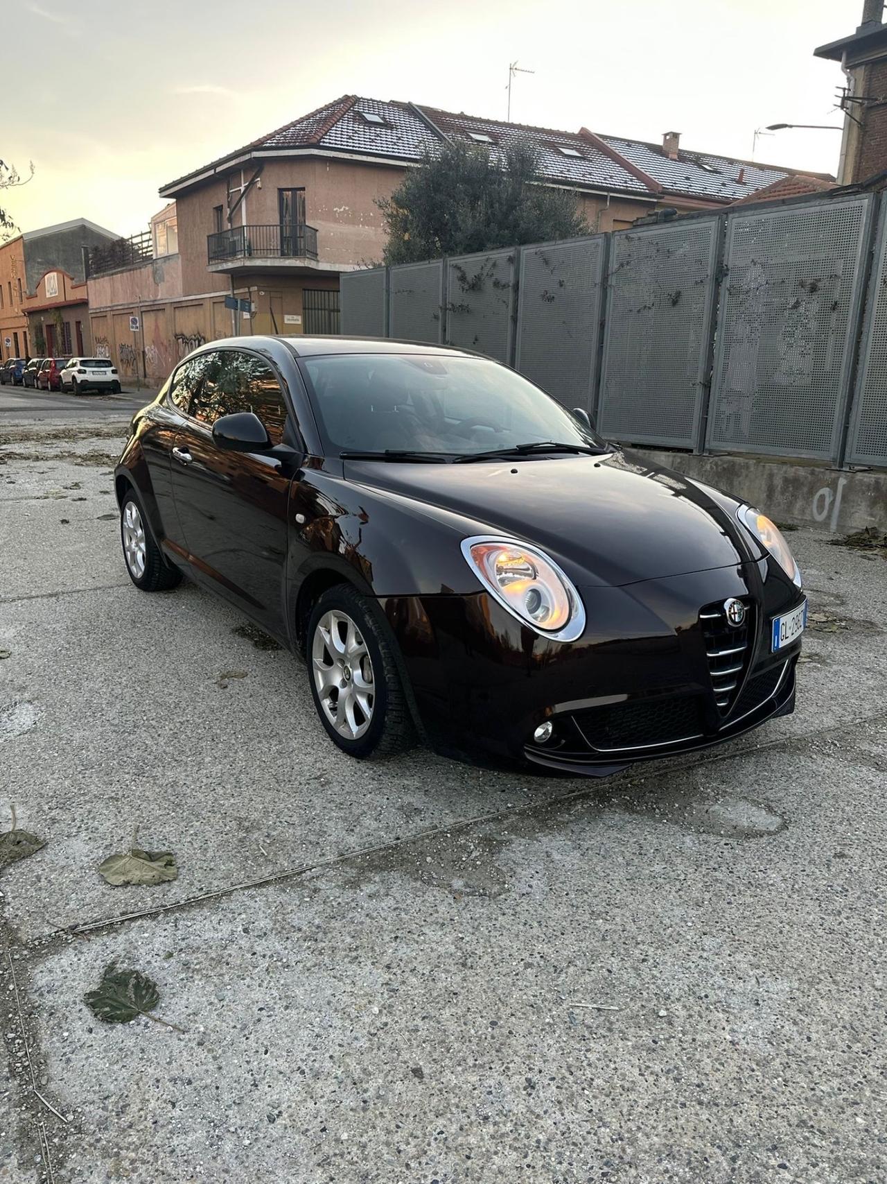 Alfa Romeo MiTo 1.4 T 155 CV Distinctive Sport Pack
