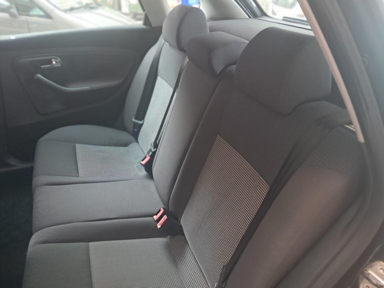 SEAT IBIZA 1.4 TDI 5 PORTE-NEOPATENTATI-Euro 2890-