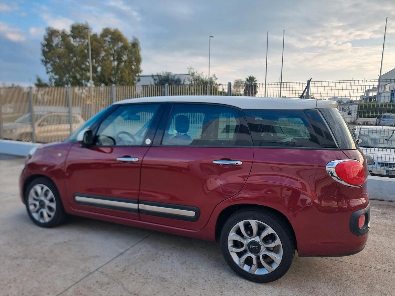 Fiat 500L 1.3 Multijet 95 CV Dualogic Lounge AUTOMATIC LIVING