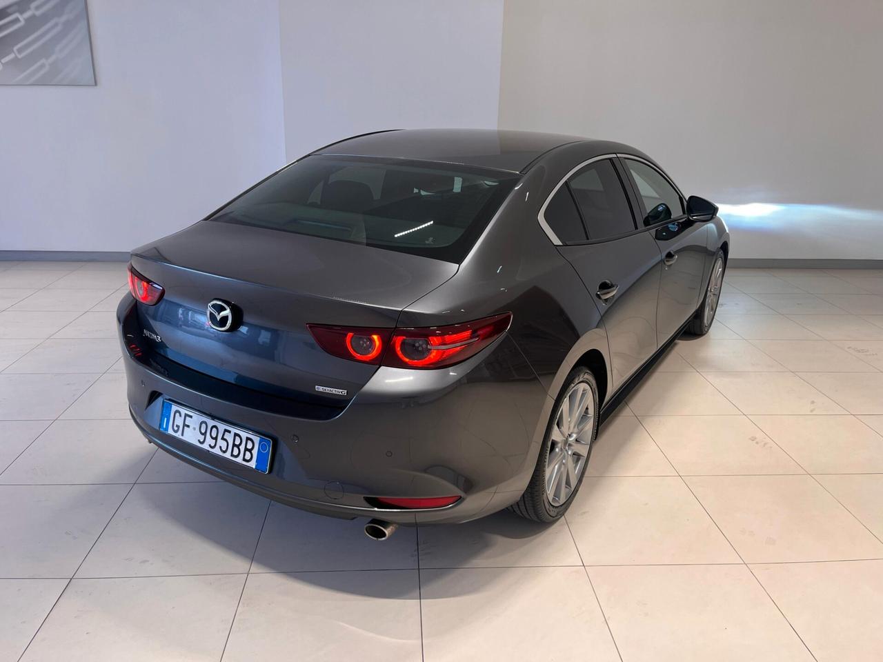 Mazda 3 2.0L eSkyactiv-G M-Hybrid 4p. Sedan Executive