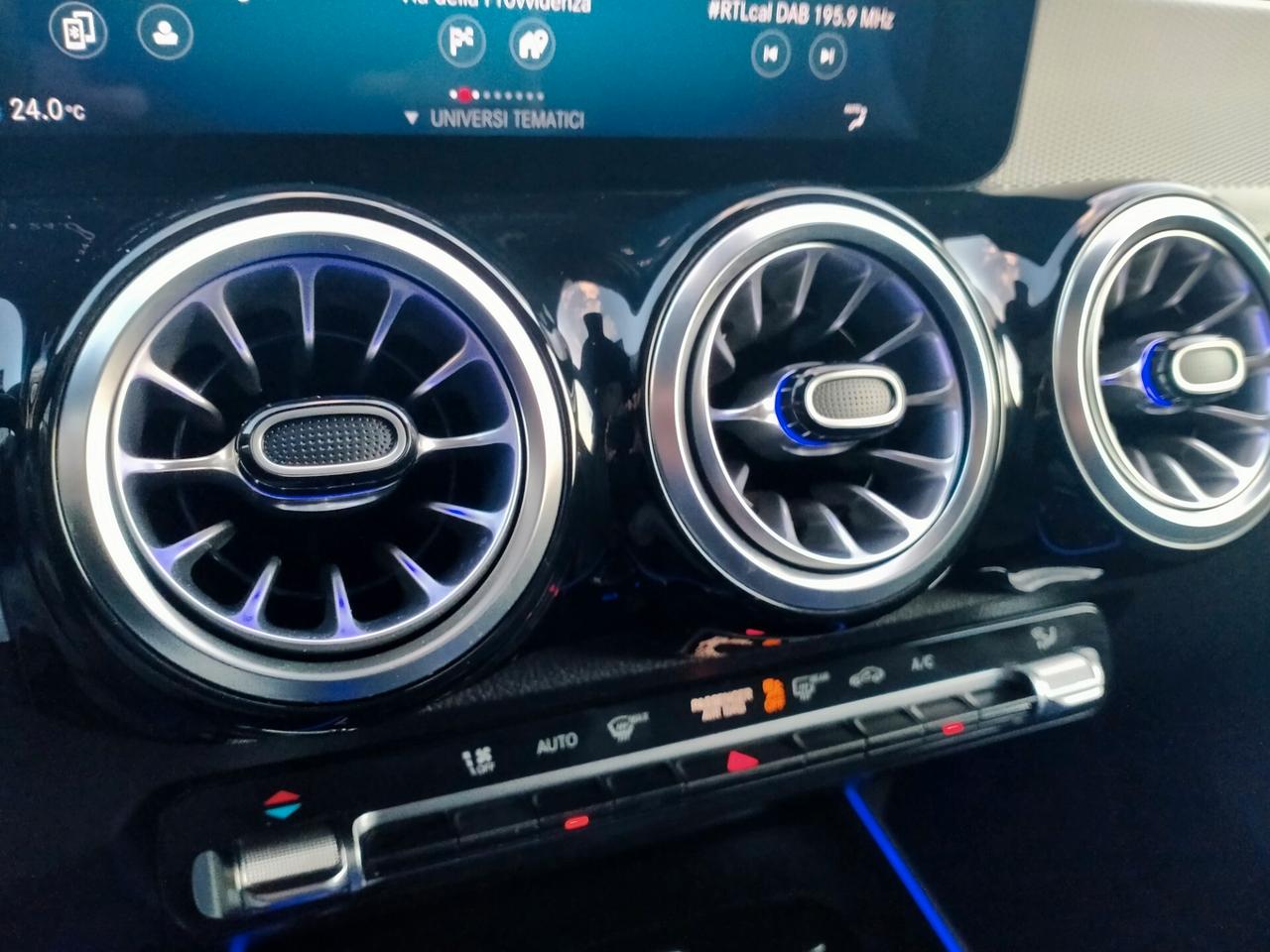 Mercedes-Benz GLB 180 D LED / TETTO APRIBILE /LUCI AMBIENT SOFFUSE / DISPLAY MAXI /AUT.8M.