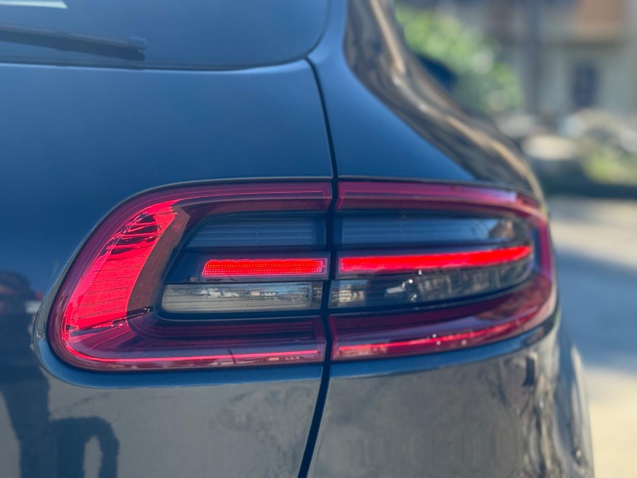 PORSCHE MACAN S 3.0 D V6 250 CV FULL SCARICHI R21 MATRIX