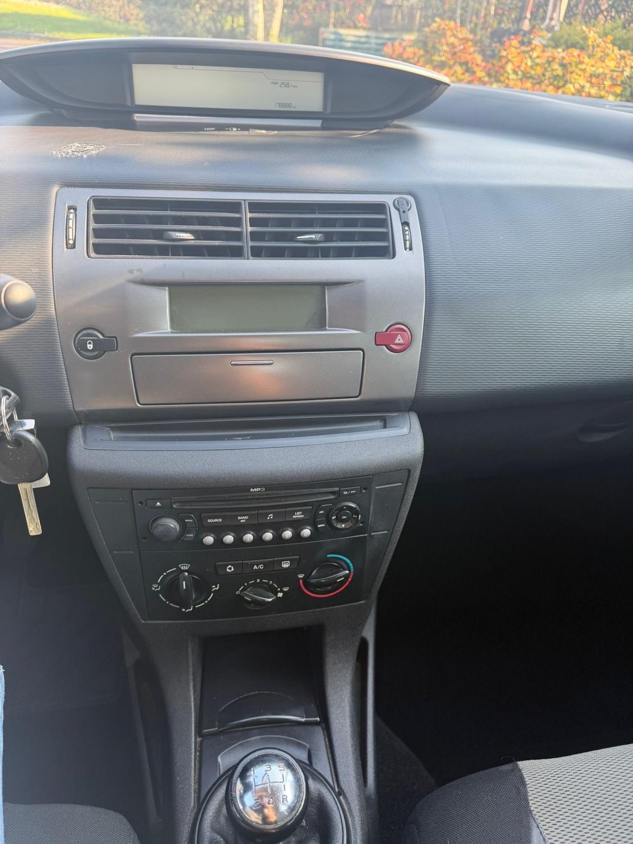Citroen C4 1.4 16V VTR